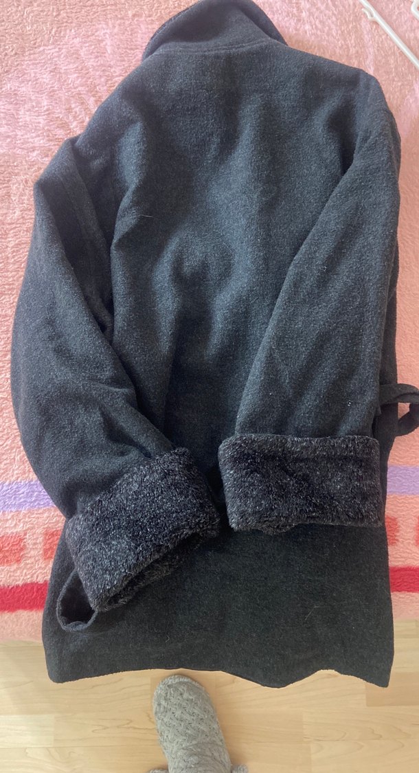 Gri Peluş Detaylı Hamile Kabanı - Görsel 2