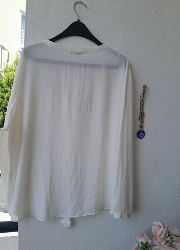 50 Beden Krem Bluz