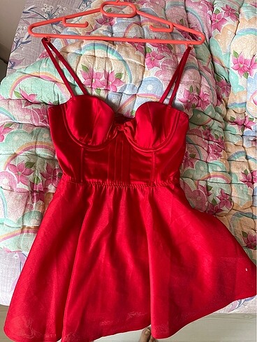 Victoria s Secret Victoria secrets büstiyer elbise 1 kere giyildi normal fiyatı 46