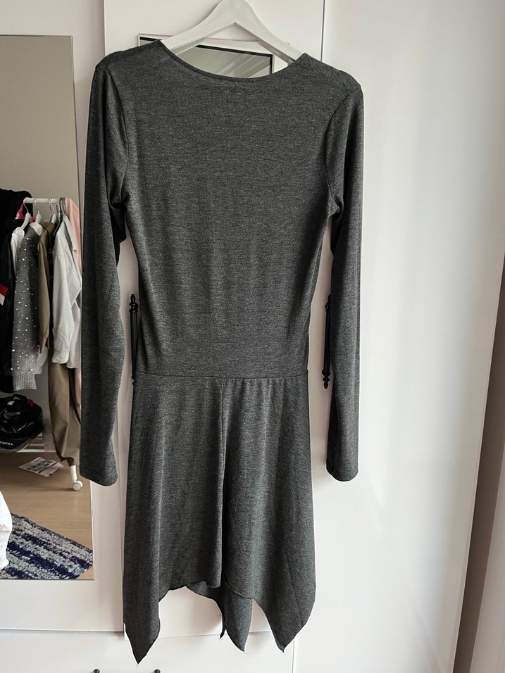 Uzun Kollu Gri V Yaka Triko Elbise - Görsel 3