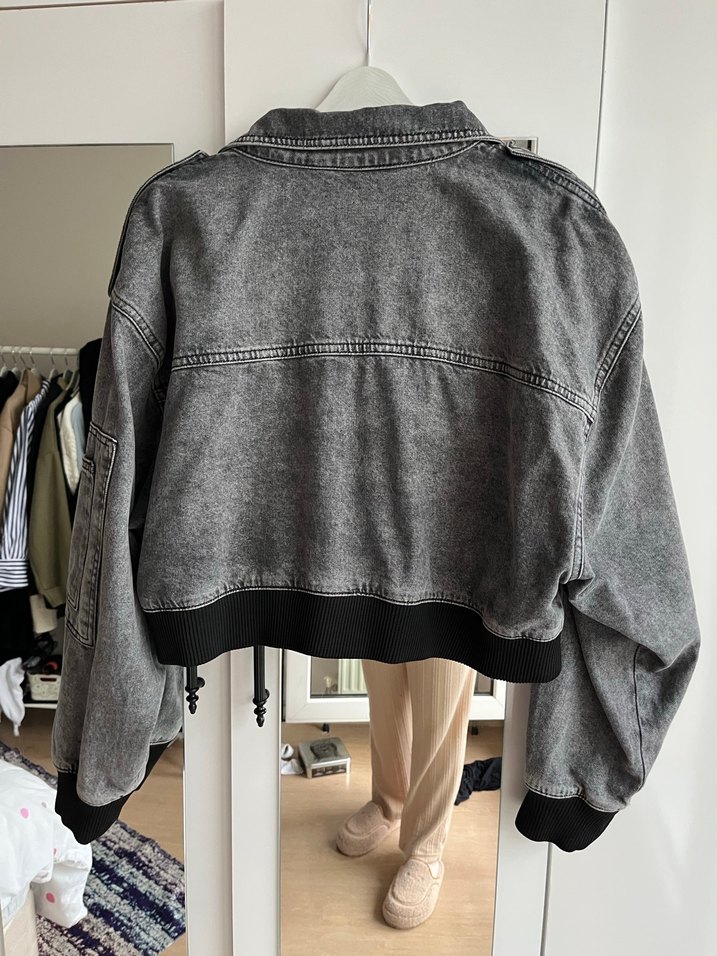 Gri Bel Detaylı Salaş Denim Ceket - Görsel 2