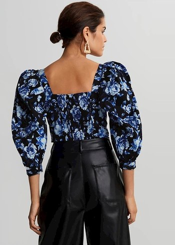 Mavi Çiçek Desenli Drapeli Mini Bluz - Görsel 2