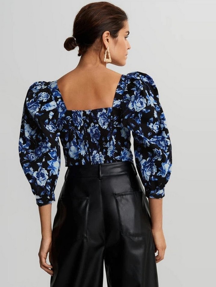 Mavi Çiçek Desenli Drapeli Mini Bluz - Görsel 2