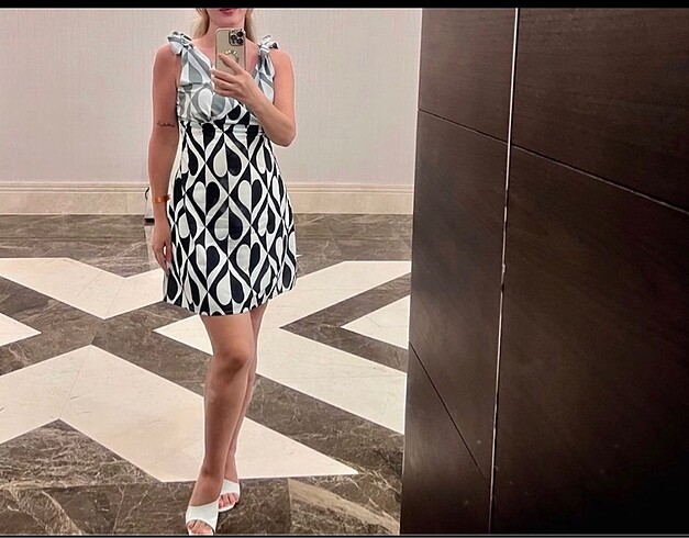 Trendyol & Milla Milla elbise