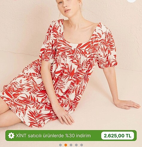 Kadın xint u yaka rahat kesim desenli elbise