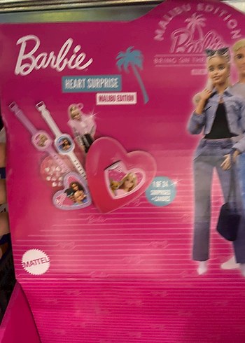Beden Kalpli Kutuda Barbie ve Ken Bebek Seti