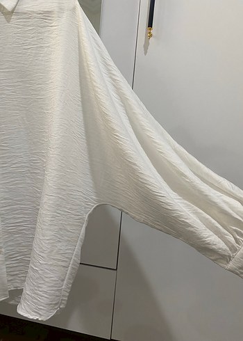 Beyaz Keten Düğmeli Kadın Gömlek - Görsel 2