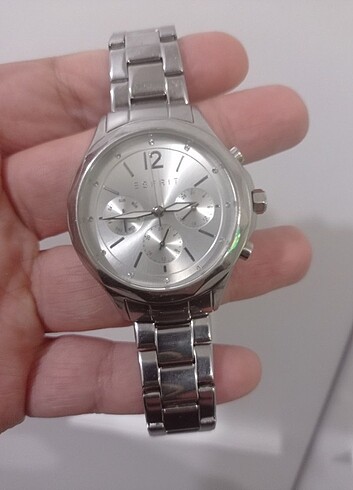 Esprit Saat