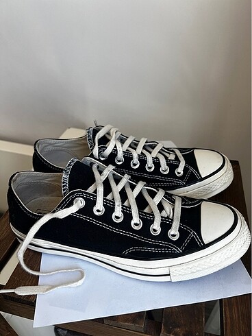 37 Beden siyah Renk Converse ayakkabı