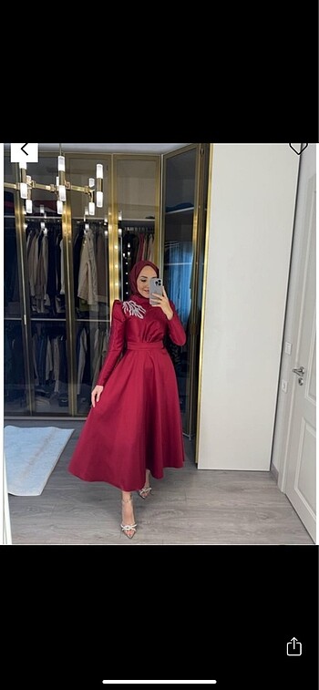 Diğer Yakası taş detaylı abiye