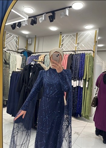 Uzun Kollu Koyu Mavi Drapeli Kadın Abiye - Görsel 3