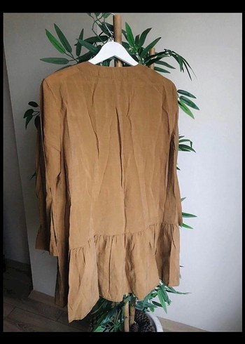 Düğmeli V Yaka Bej Keten Bluz - Görsel 7