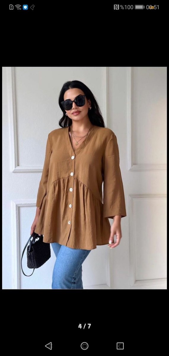 Düğmeli V Yaka Bej Keten Bluz - Görsel 4