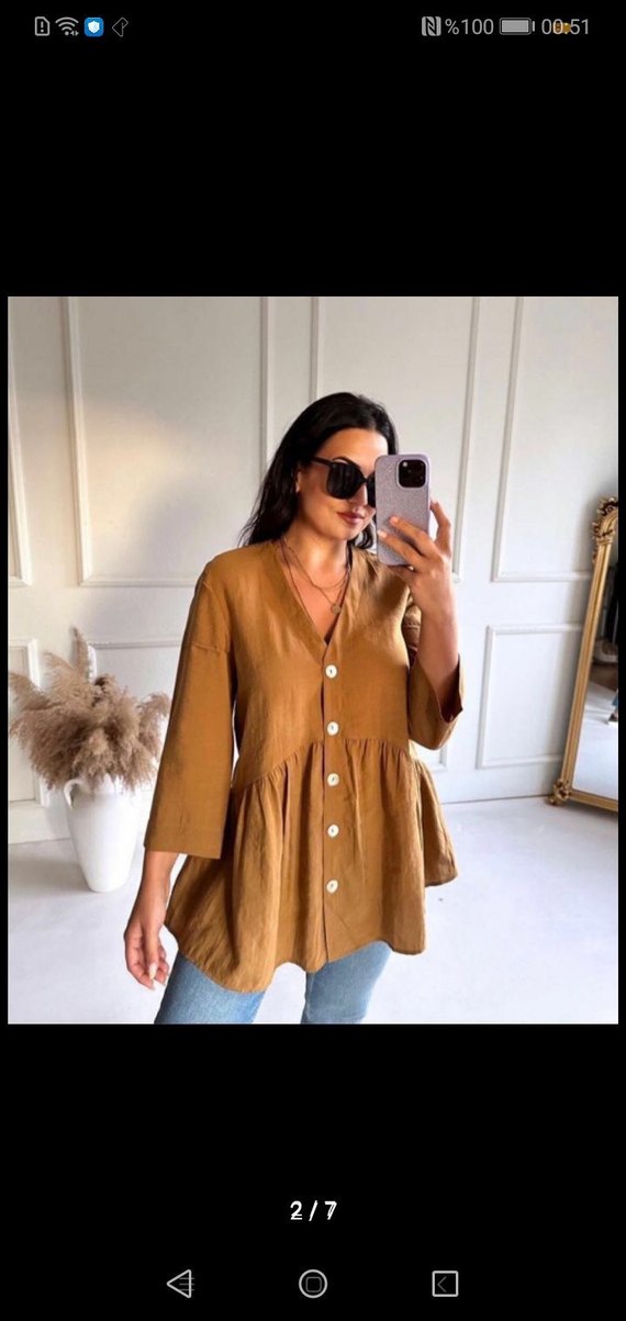 Düğmeli V Yaka Bej Keten Bluz - Görsel 2