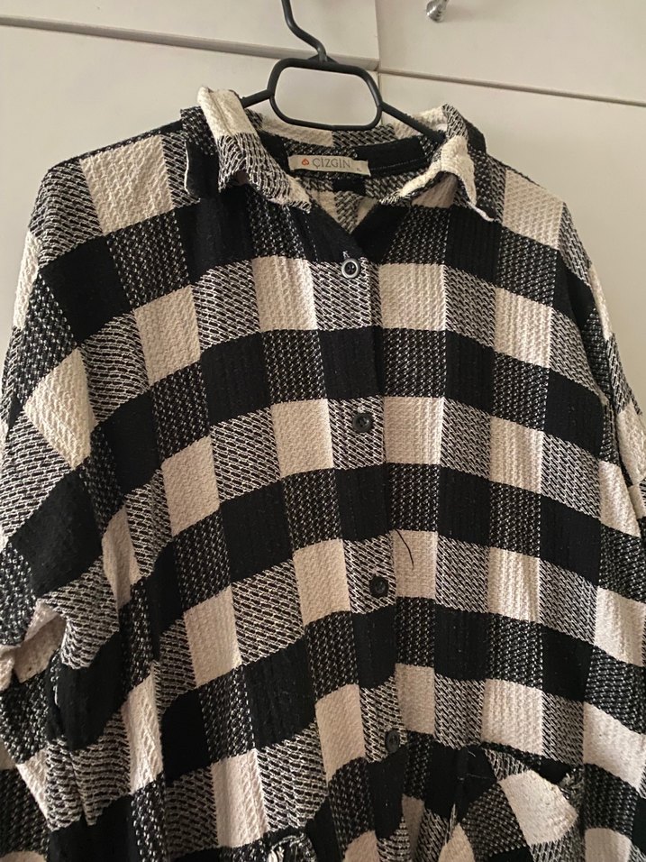 Kadın Gri Kareli Düğmeli Salaş Gömlek - Görsel 2