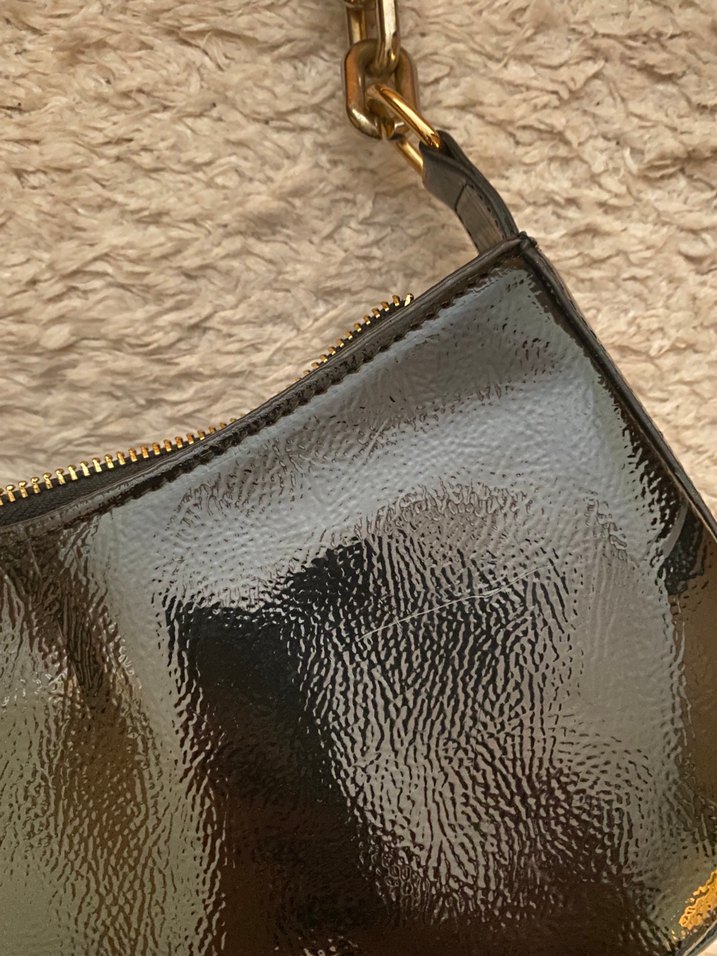 Siyah Parlak Deri Kadın Çanta - Görsel 3