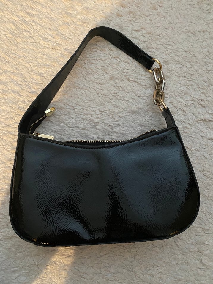 Siyah Parlak Deri Kadın Çanta - Görsel 2