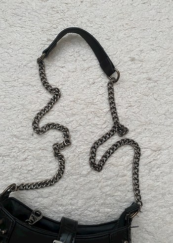 Siyah Deri Zincirli Kemerli Punk Çanta - Görsel 3