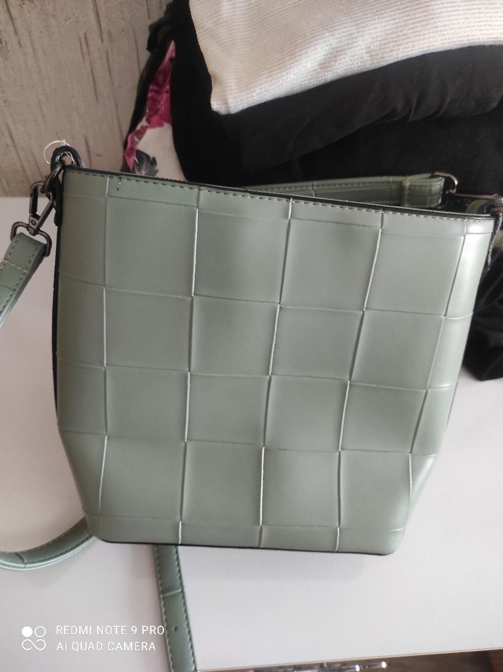 Kareli Tokalı Yeşil Deri Kadın Çanta - Görsel 3