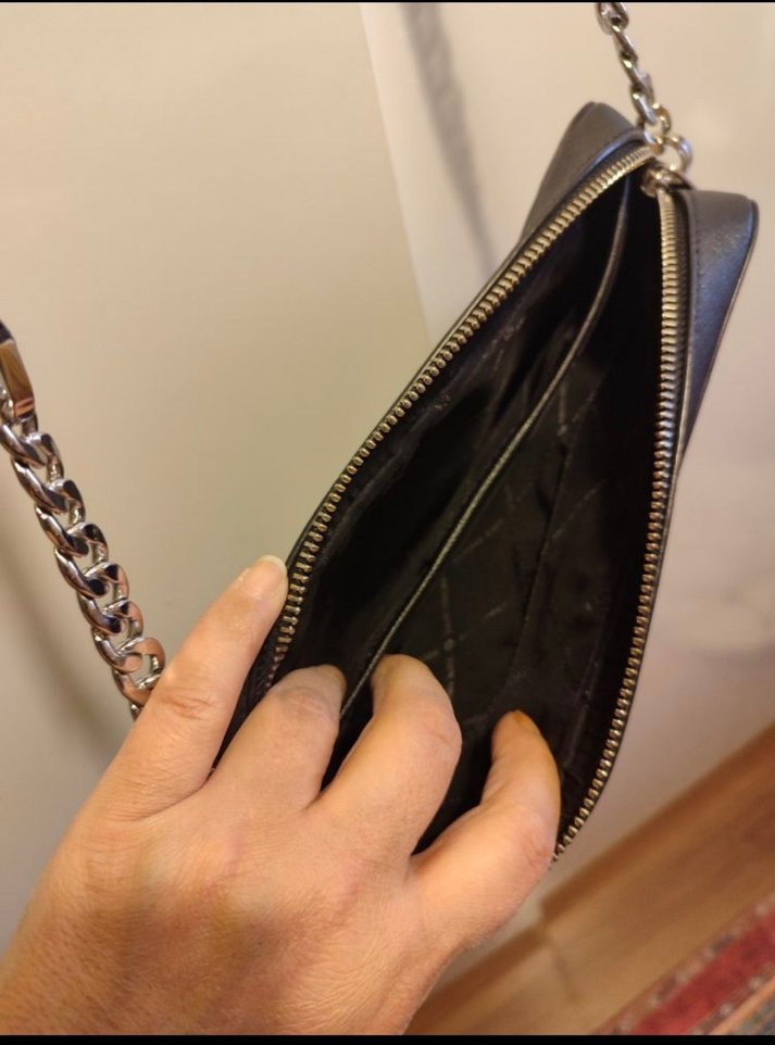 Michael Kors Zincir Detaylı Deri Kadın Çapraz Çanta - Görsel 2