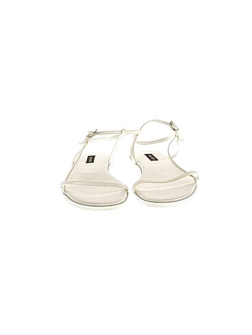 40 Beden Nine West Sandalet %70 İndirimli.