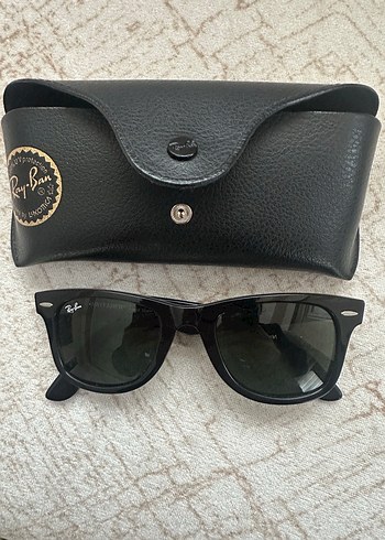 Ray Ban
