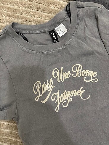 H&M Gri tişört