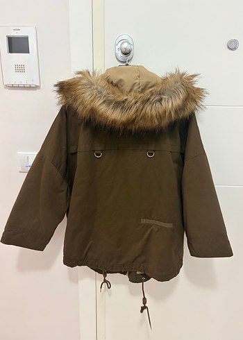 Bershka Kürklü Kapüşonlu Midi Kahverengi Kadın Mont