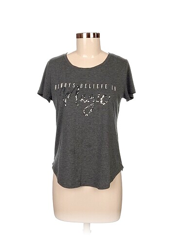 LC Waikiki T-shirt %70 İndirimli.