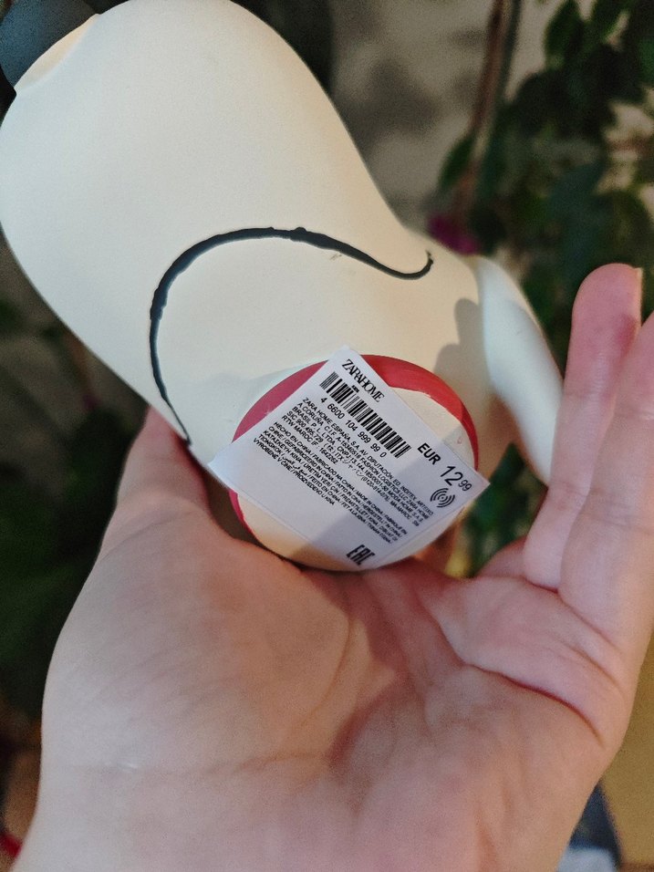 Beyaz ve Gri Snoopy Figürü - Görsel 4