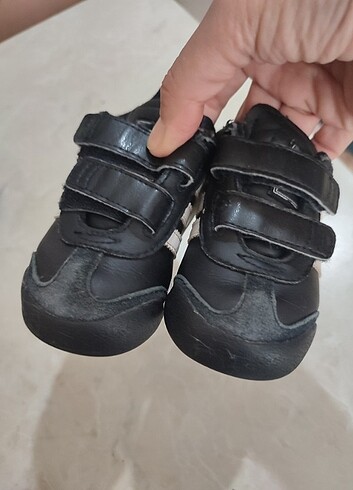 21 Beden Adidas ayakkabı