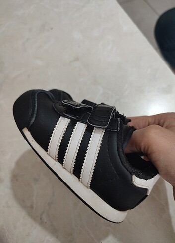 21 Beden siyah Renk Adidas ayakkabı