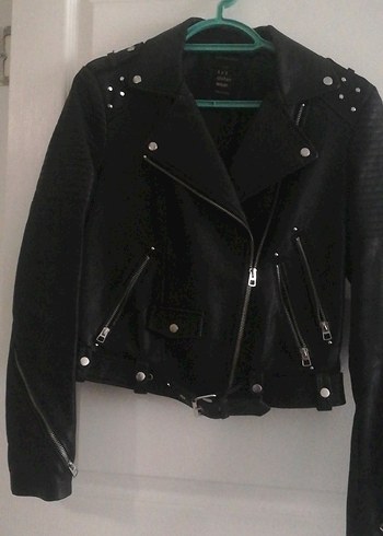 Siyah Deri Biker Ceket, Kemerli, Sıkı Kesim - Görsel 2