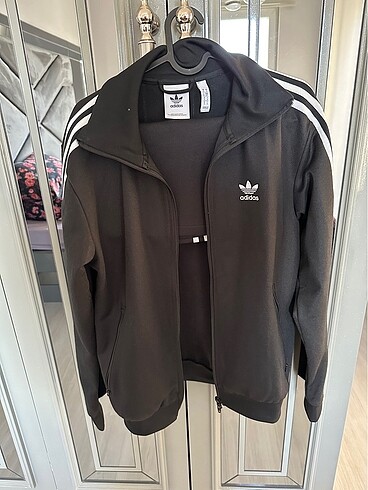 Adidas orijinal takım çok iyi durumda