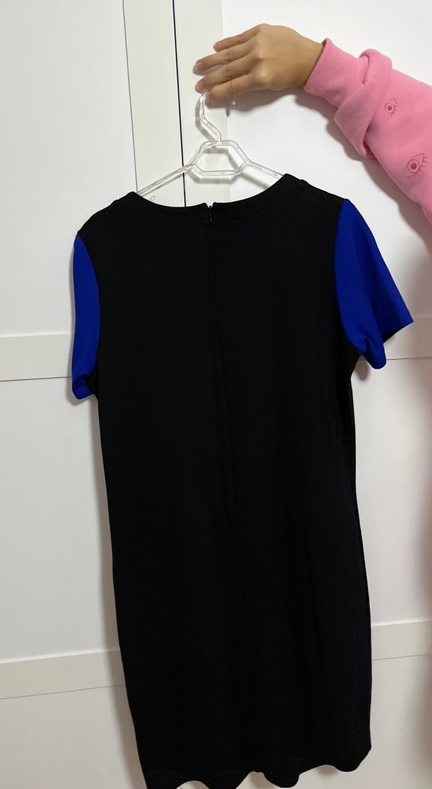 Mavi Siyah Beyaz Kısa Kollu Hamile Elbisesi - Görsel 3