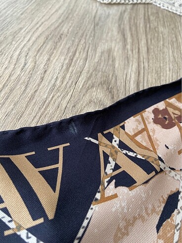 Beden Armine twill ipek eşarp