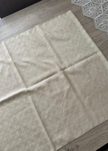 Beden ten rengi Renk Vakko pamuk ipek şal