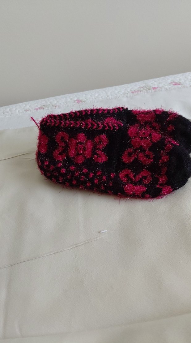 Nakışlı Pembe Örgü patik - Görsel 3