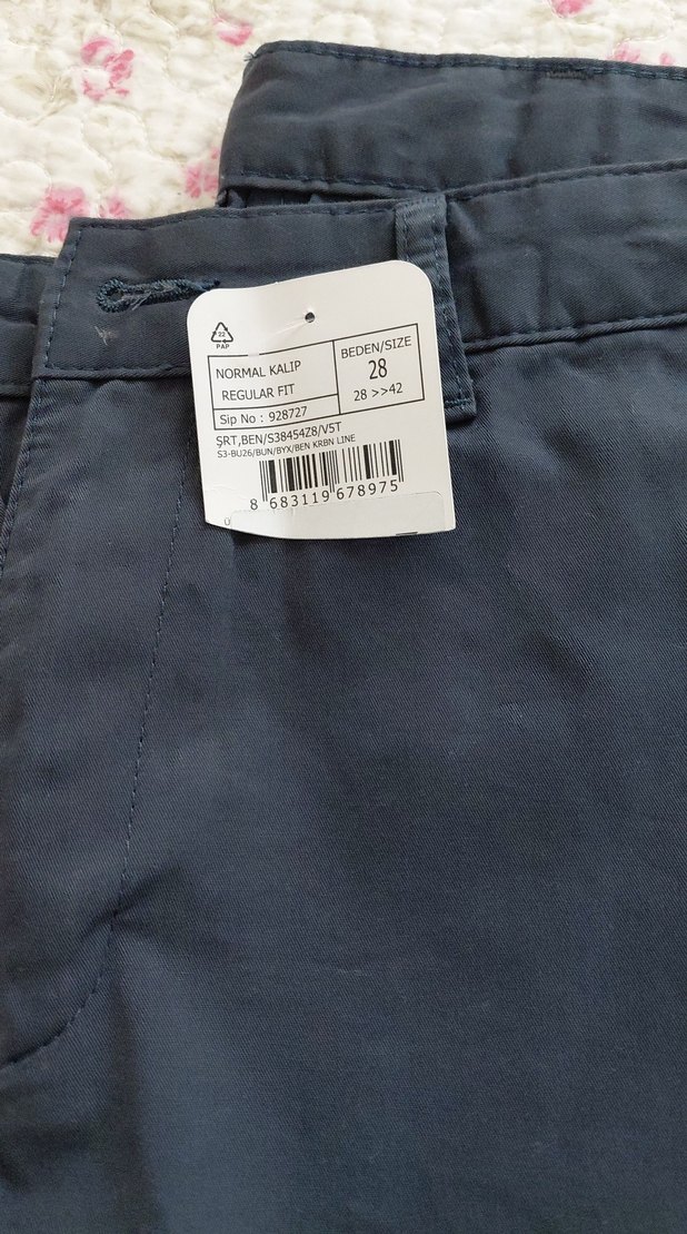 lacivert Bel Detaylı Rahat Kesim Şort - Görsel 2