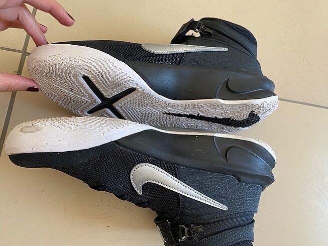 38 Beden siyah Renk Nike jordan ayakkabı