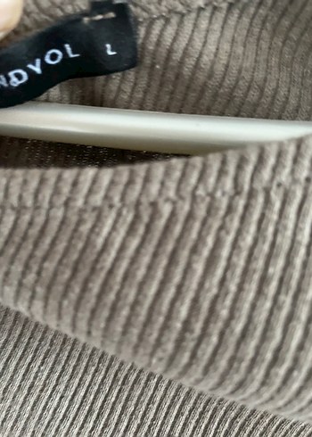 Bej Uzun Kollu Fit Kesim Bluz - Görsel 2