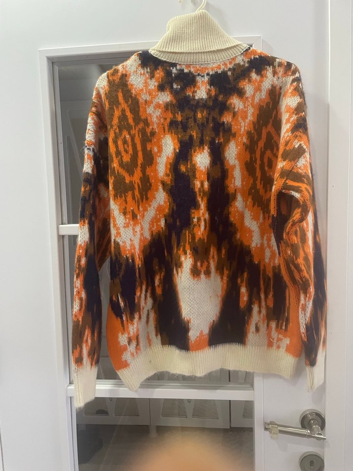 Kadın Kahverengi Batik Desenli Triko Boğazlı Kazak - Görsel 2