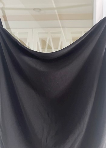 Siyah V Yakalı Drapeli Kadın Atlet - Görsel 2