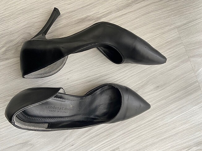 39 Beden siyah topuklu ayakkabı