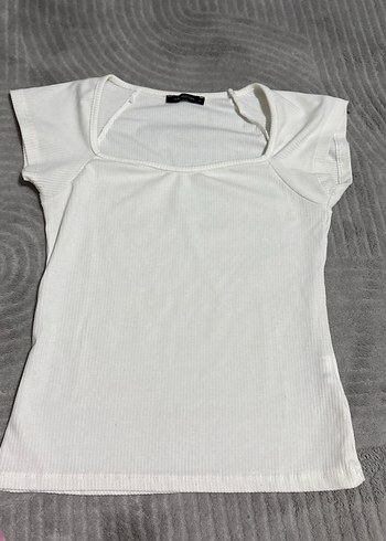 Beyaz Kısa Kollu  Bluz - Görsel 2