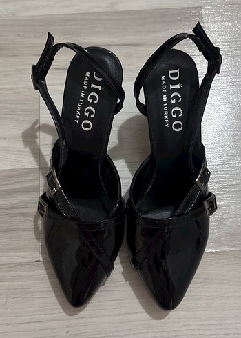Siyah Deri Tokalı Topuklu Kadın Ayakkabı - Görsel 2