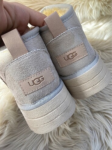 Ugg Ugg Bot