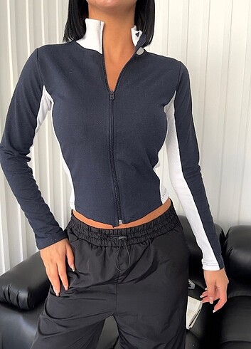 l Beden LACİVERT RETRO FERMUARLI BLUZ
