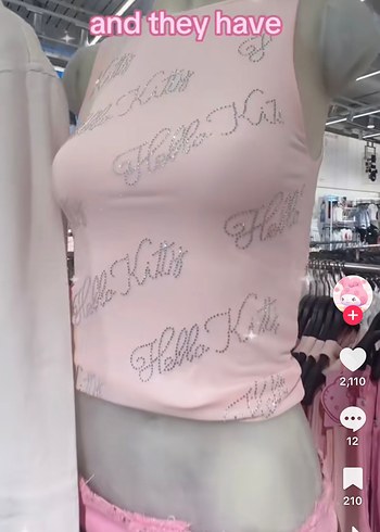 s Beden Hello Kitty 50. Yıl Koleksiyon Pull n Bear Crop Bluz