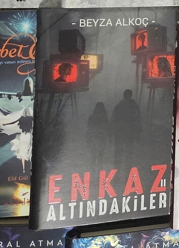 Enkaz altindakiler 2li set ciltli - Görsel 2